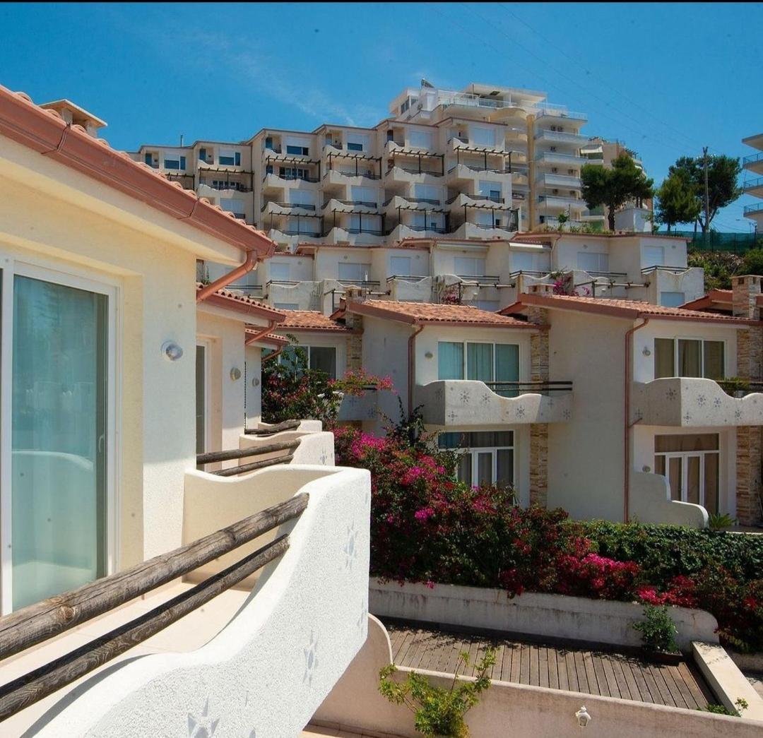 Bougainvill Sunset Villa Sarandë Eksteriør billede
