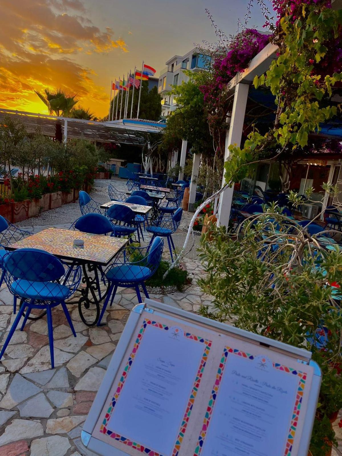 Bougainvill Sunset Villa Sarandë Eksteriør billede